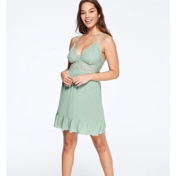 𝅺Victoria’s Secret PINK Lace Dress In Sage Green - Picture 1 of 3